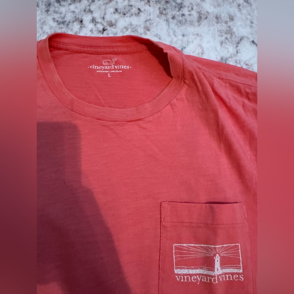 Vineyard Vines Men's Large T-Shirt